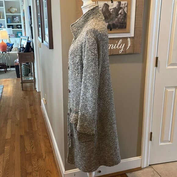 Hand Knit Gray Long Sherpa Cardigan size large - Picture 4 of 6